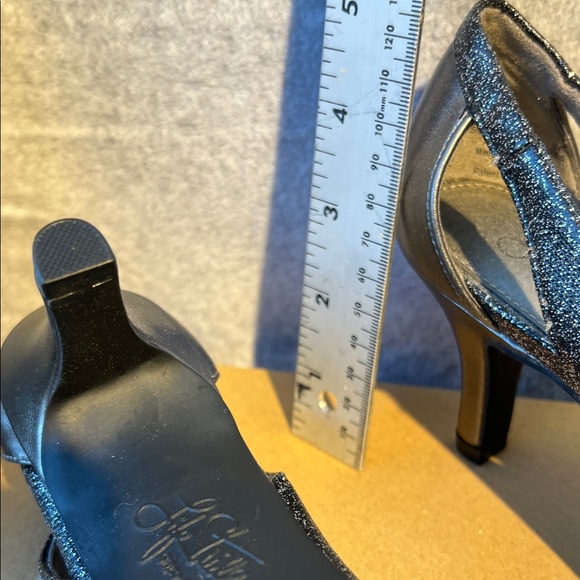 Glitter Heels - Picture 3 of 4